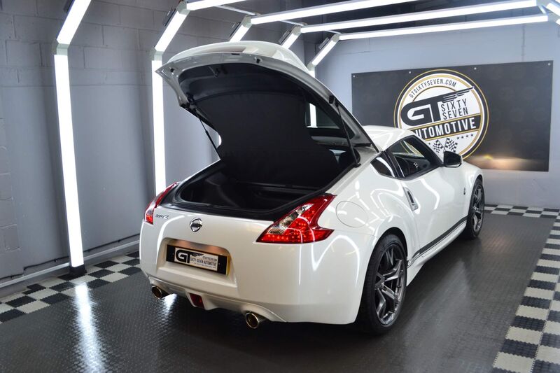 NISSAN 370Z