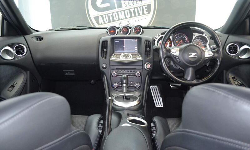 NISSAN 370Z
