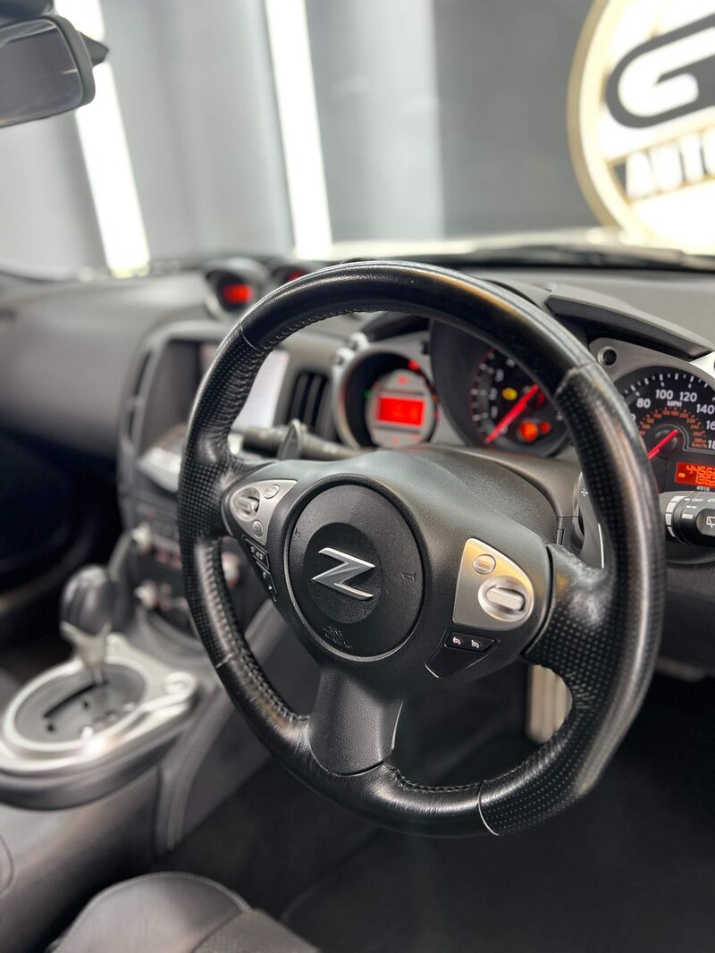 NISSAN 370Z