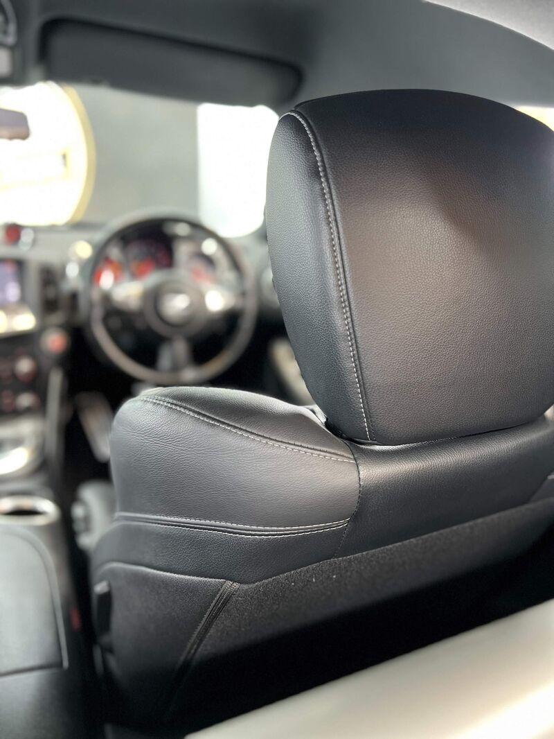 NISSAN 370Z