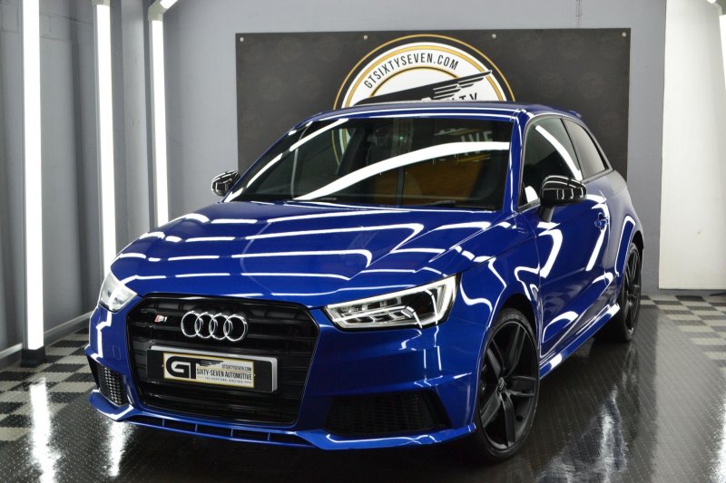 AUDI S1