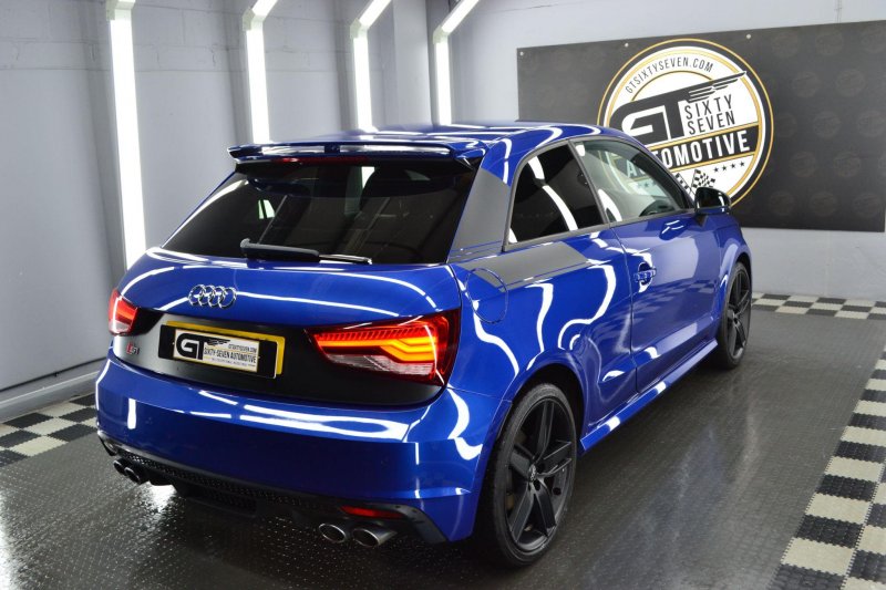 AUDI S1