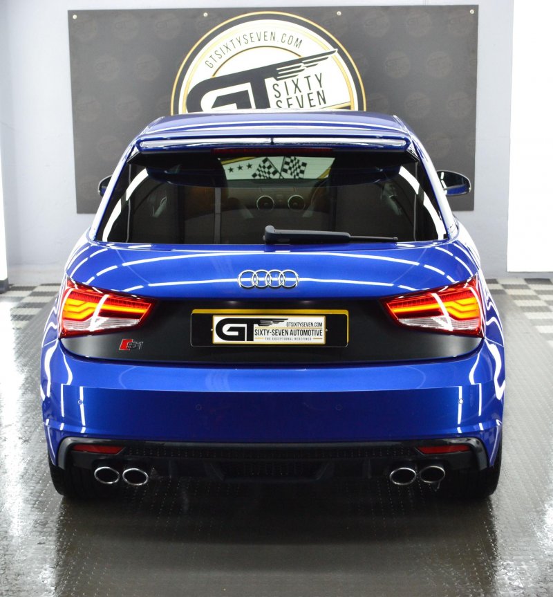 AUDI S1