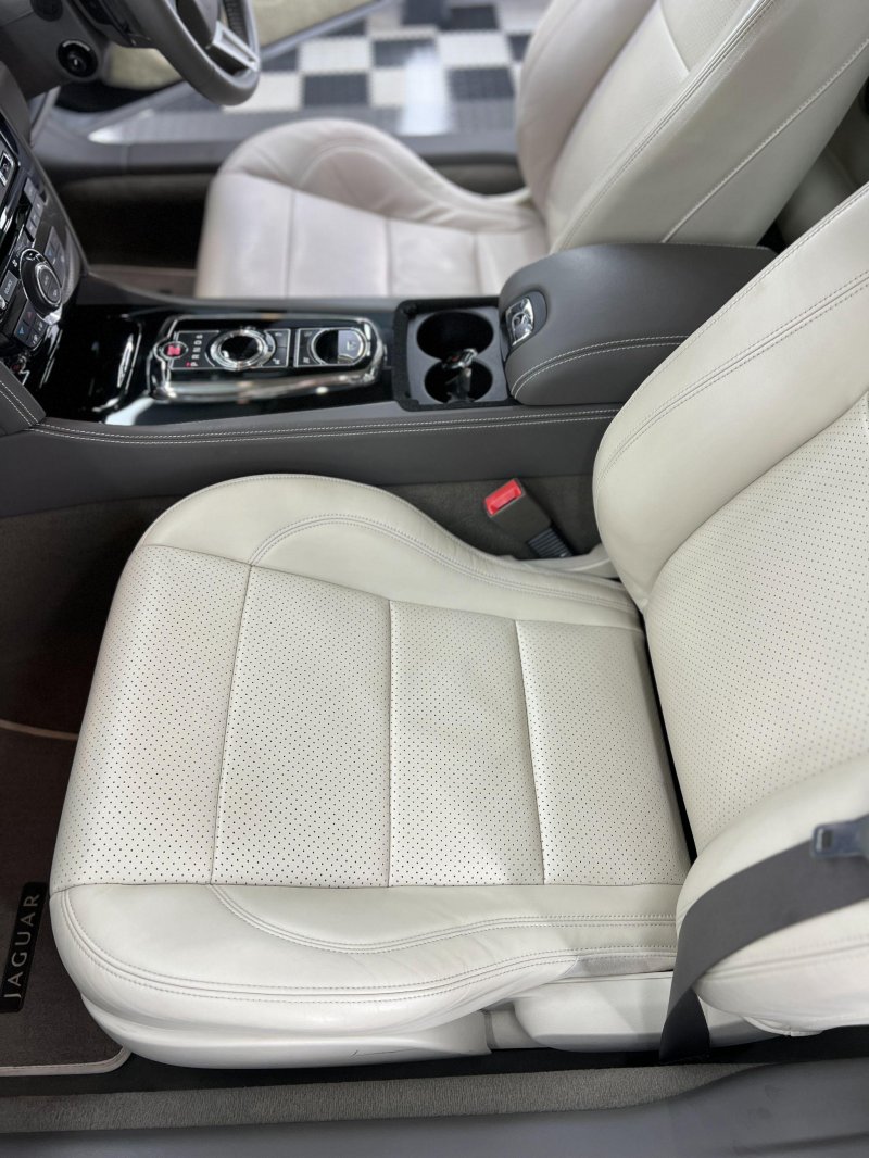 JAGUAR XK