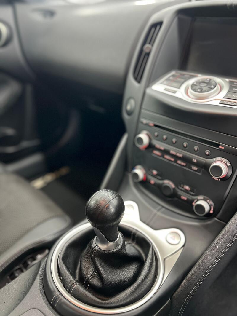 NISSAN 370Z