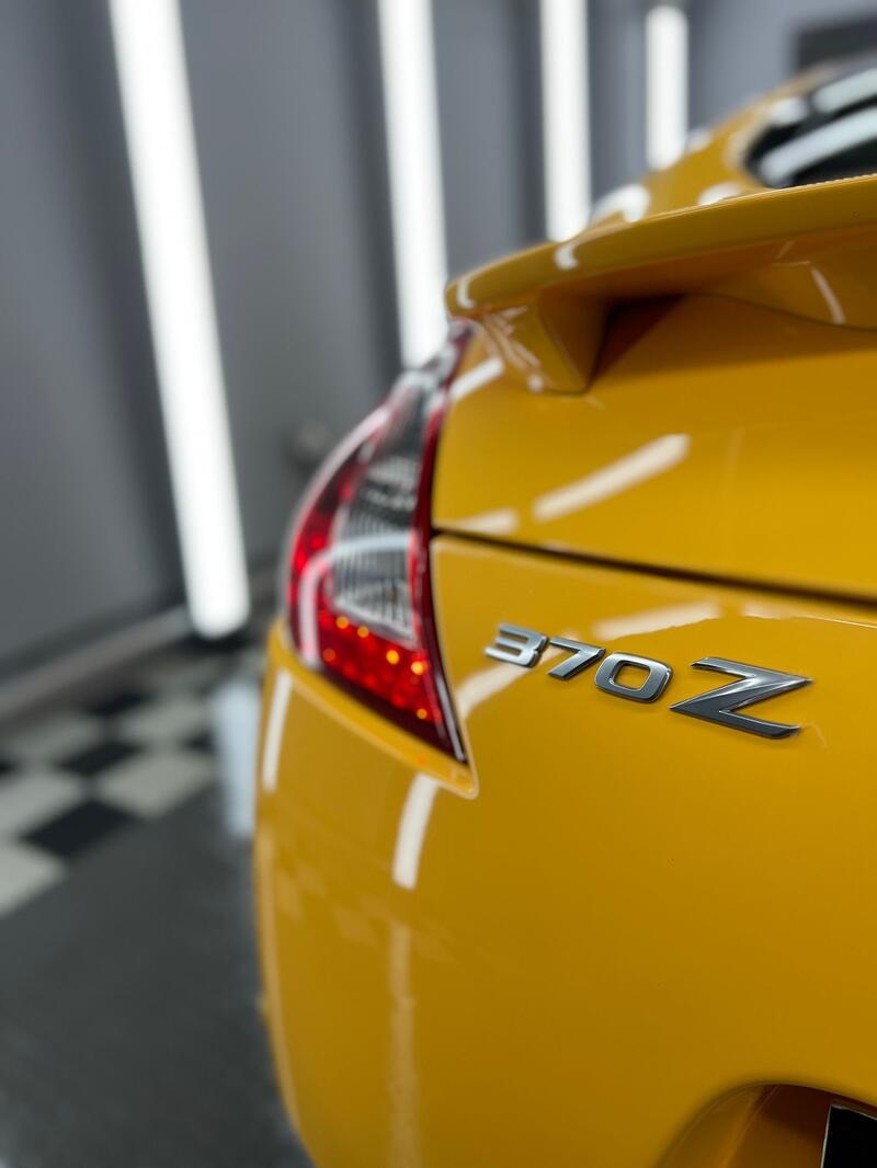 NISSAN 370Z